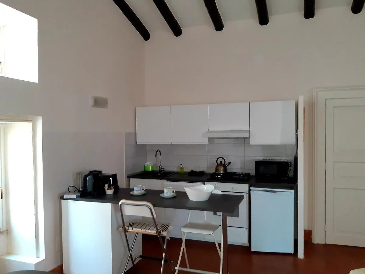 Incantevole Appartamento In Palazzo Storico Ortigia Syracuse