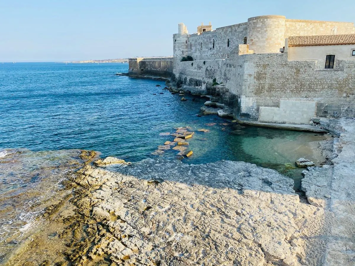 Incantevole Appartamento In Palazzo Storico Ortigia Syracuse