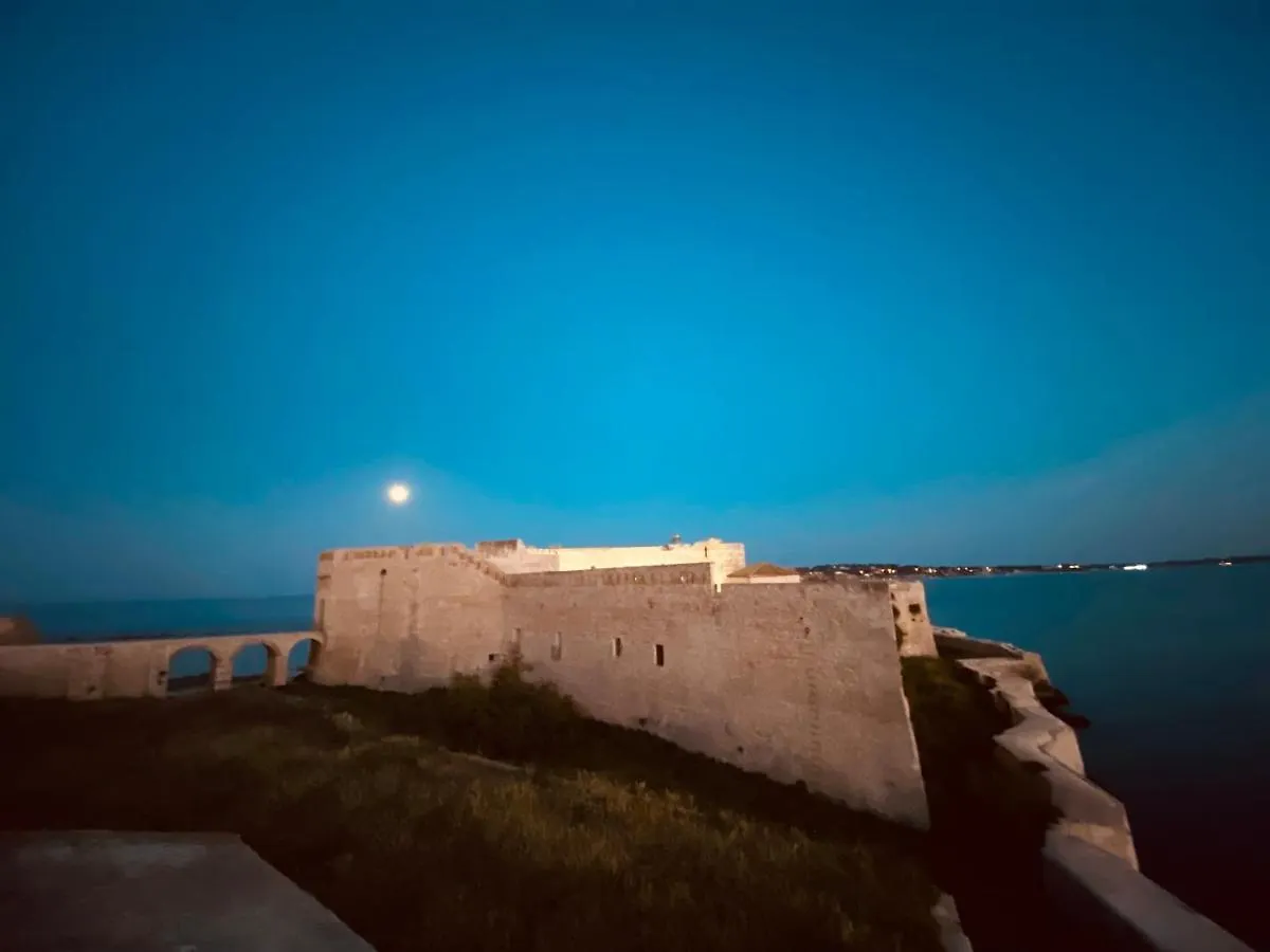 Apartment Incantevole Appartamento In Palazzo Storico Ortigia Syracuse