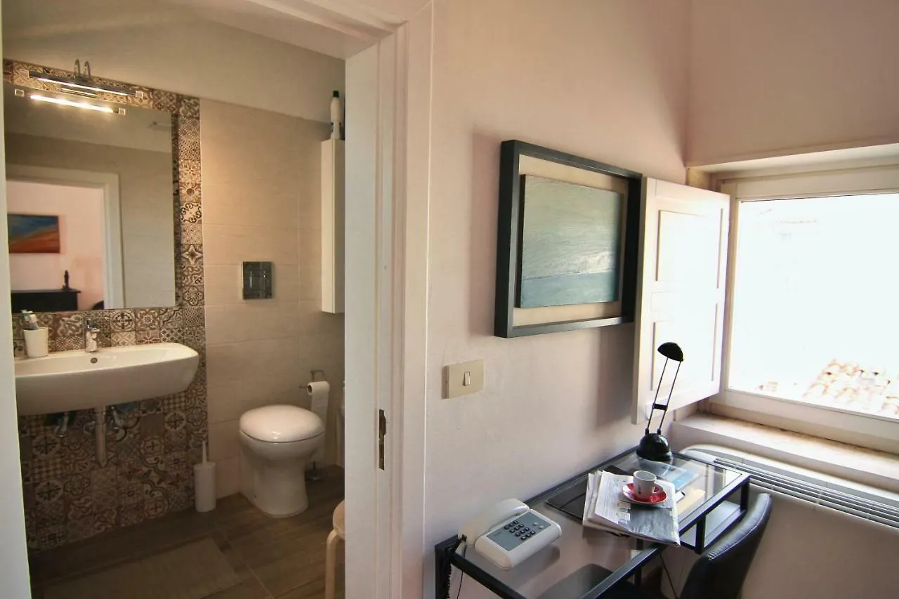 Apartamento Incantevole Appartamento In Palazzo Storico Ortigia Syracuse Itália