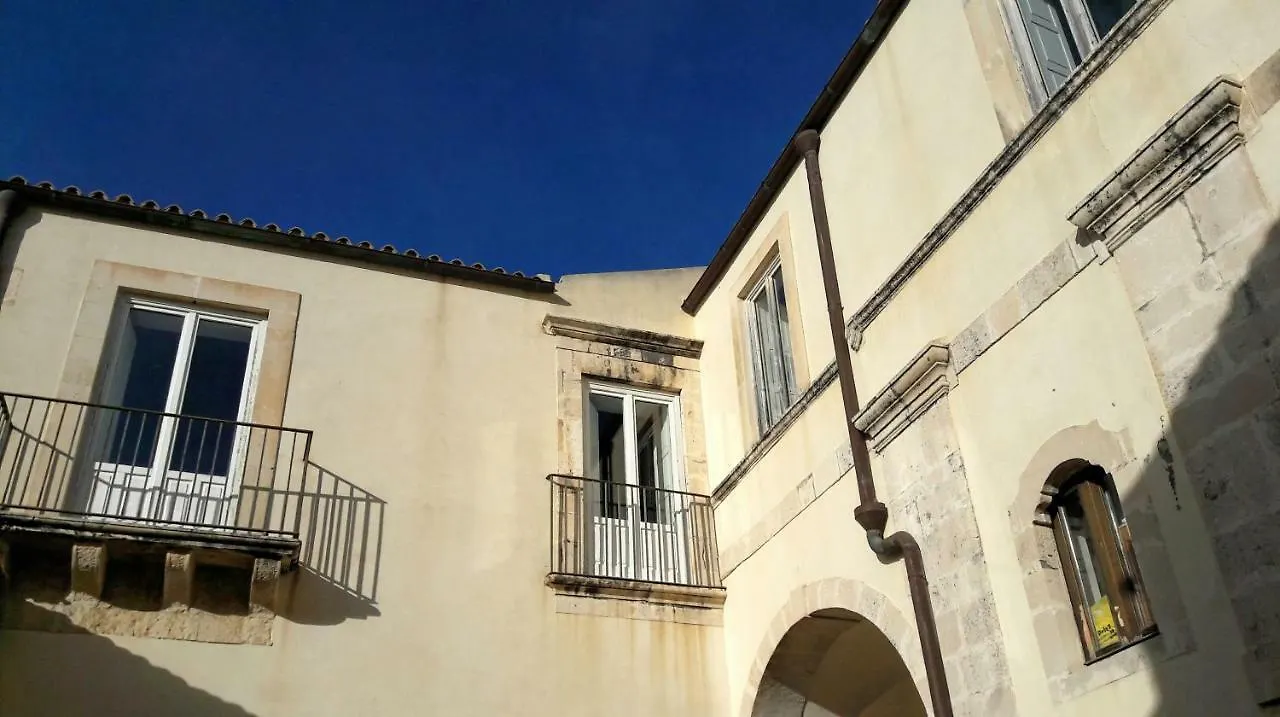 Incantevole Appartamento In Palazzo Storico Ortigia Syracuse Apartamento
