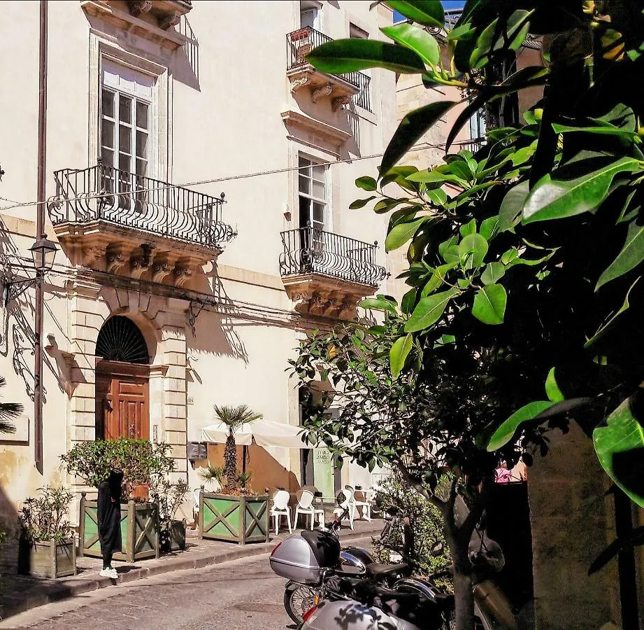 Incantevole Appartamento In Palazzo Storico Ortigia Syracuse 0*,  Itália